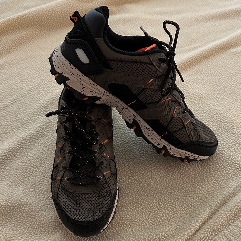 Fila Men's Black And Orange Athletic Shoes View 2